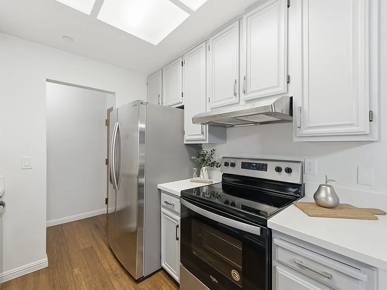 112 Madison Ave #109 — Photo 13
