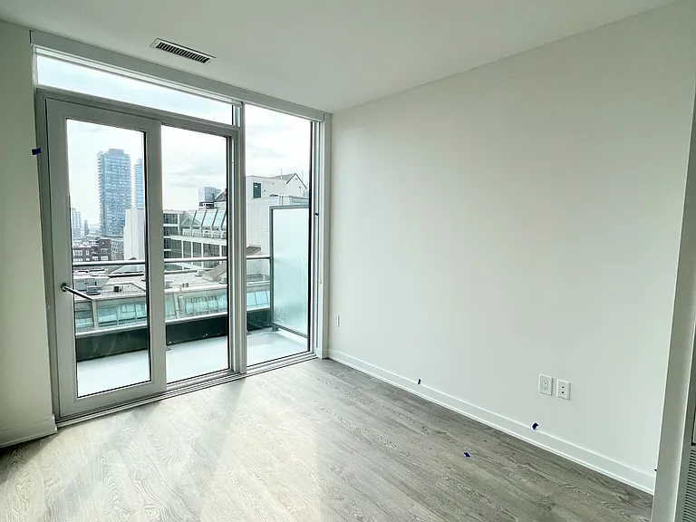 60 Princess St #1015 — Photo 14