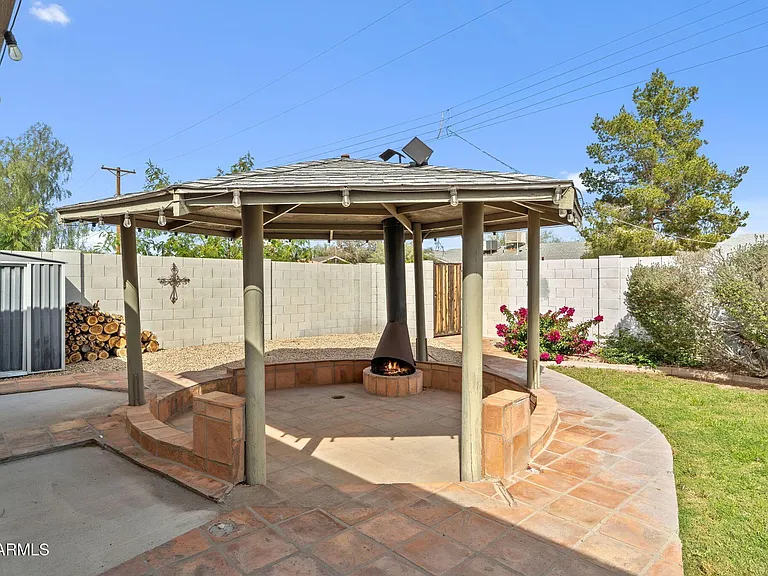3007 N 84th Pl — Photo 18