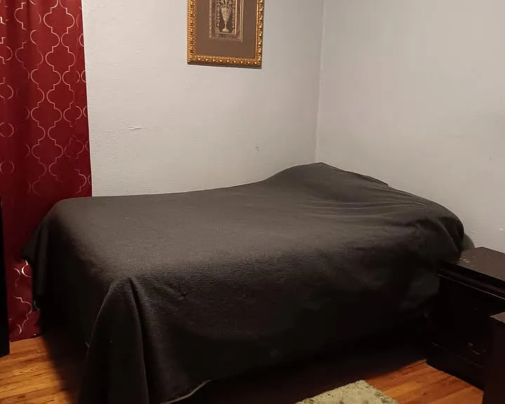 303 Webster Ave #2 — Photo 2