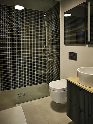 Sold by Compass | media 22