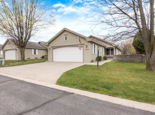1179 Hemingway Ln, Traverse City, MI 49686
