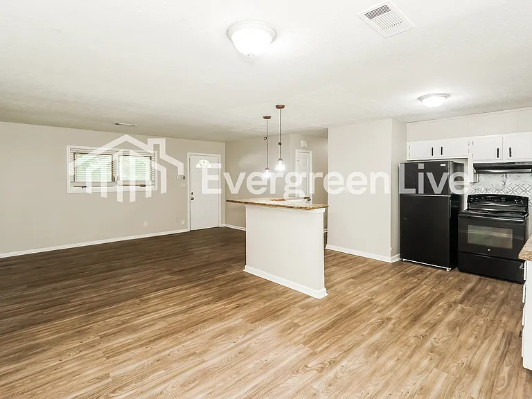 3655 Leisure Ln — Photo 14