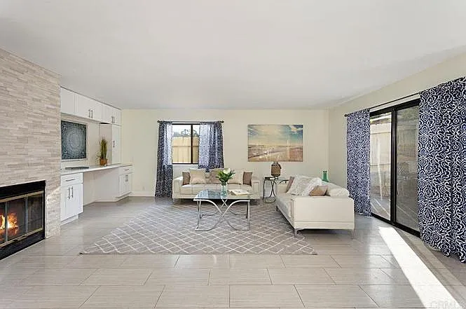 4 bed, 3.5 bath, 4306 sqft, $5,500 — Photo 3