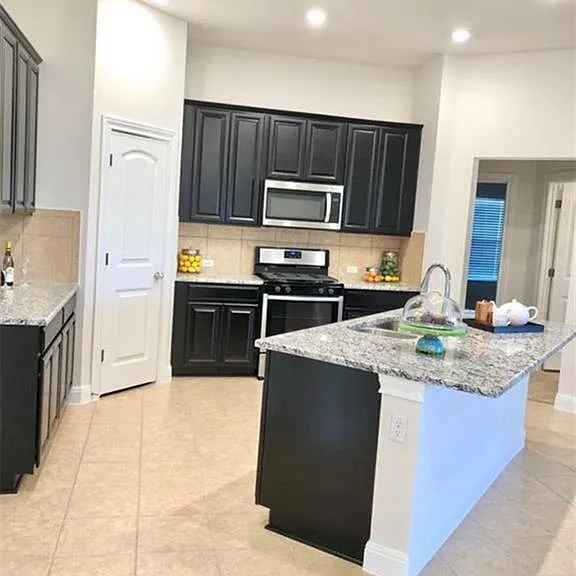 1108 Laceflower Ln — Photo 4
