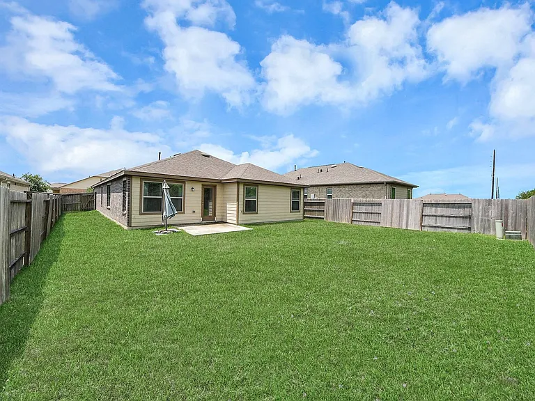 1509 Portola Dr — Photo 34