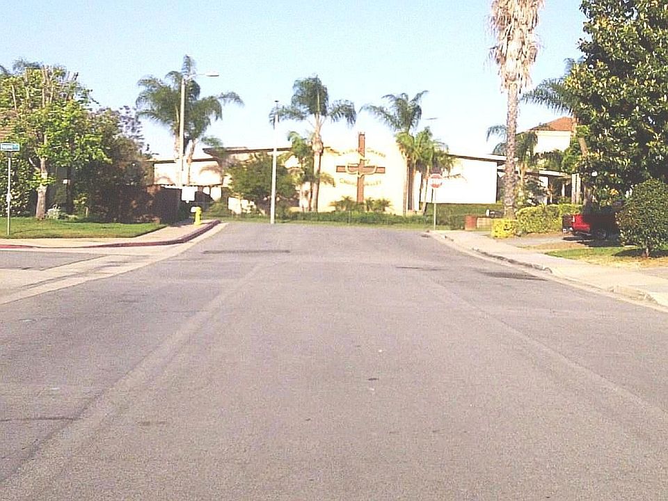 2nd image of 4071 Lombardy Ave