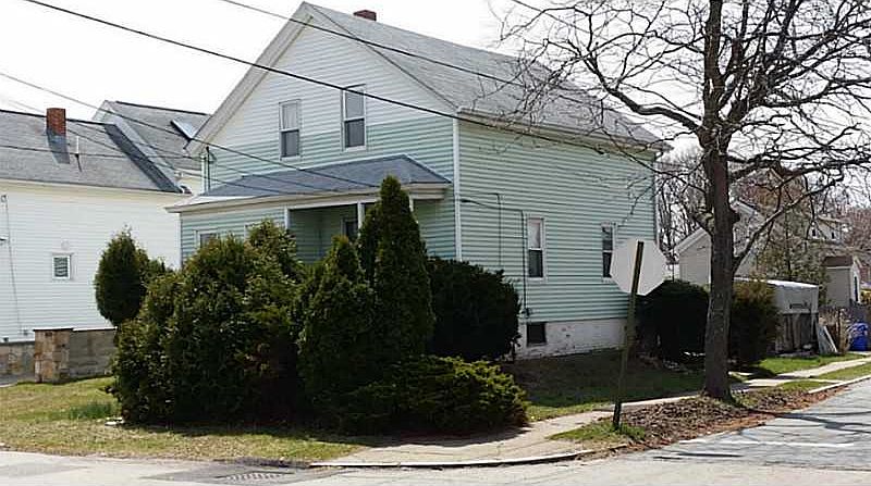 1st image of 173 Leonard Ave