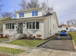 60 Washington Ave, Springfield, NJ 07081