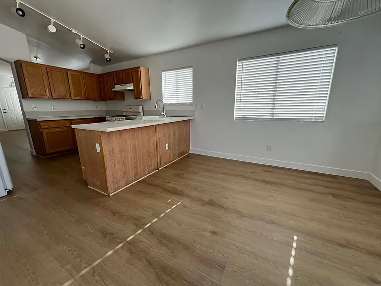 7116 Old Village Ave — Photo 18