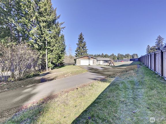 2nd image of 11909 138th Avenue NW