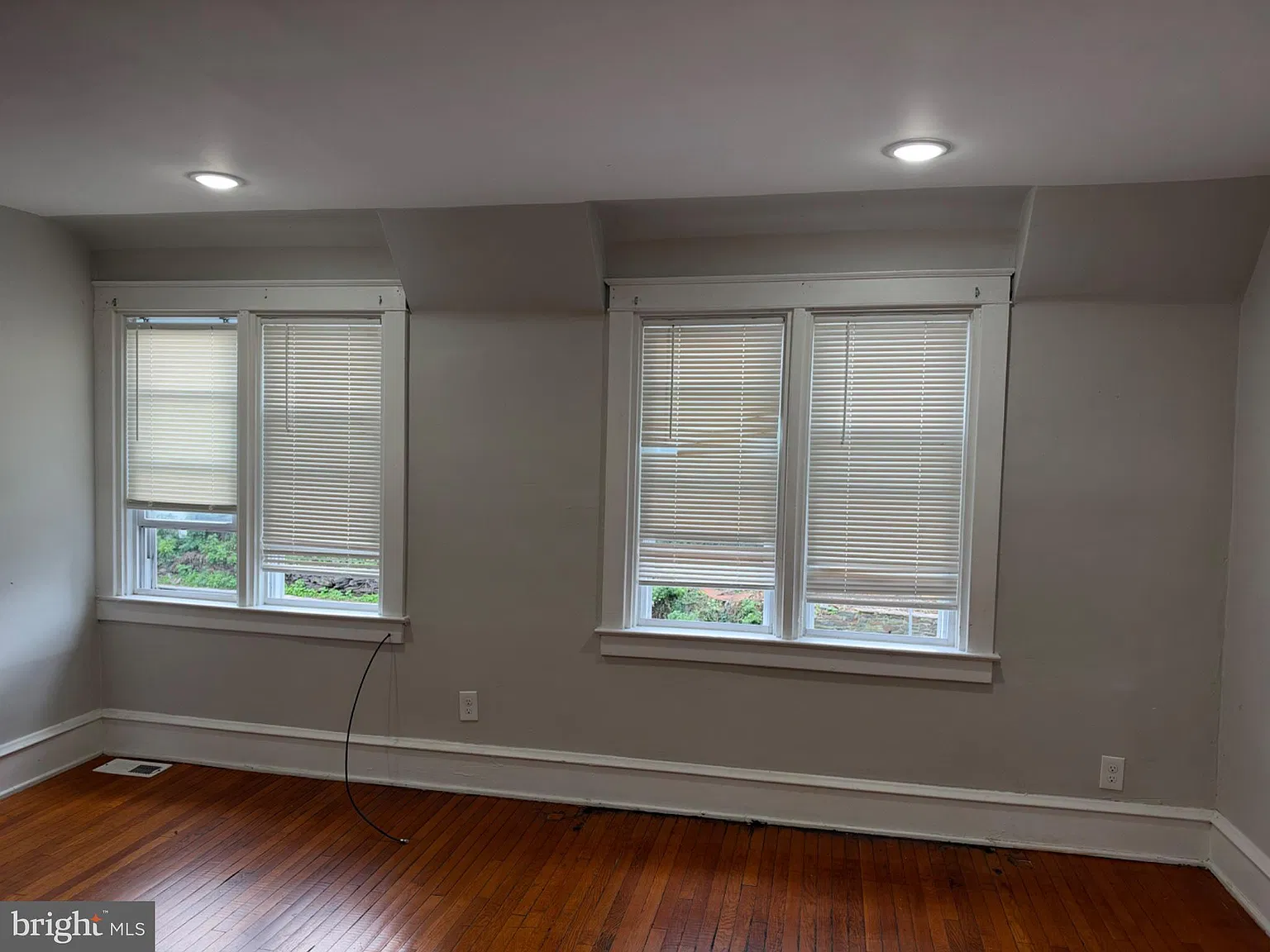 2 bed, 1.0 bath, $1,700 — Photo 4