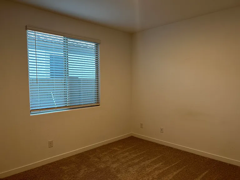 2917 E 27th Ave #1 — Photo 7