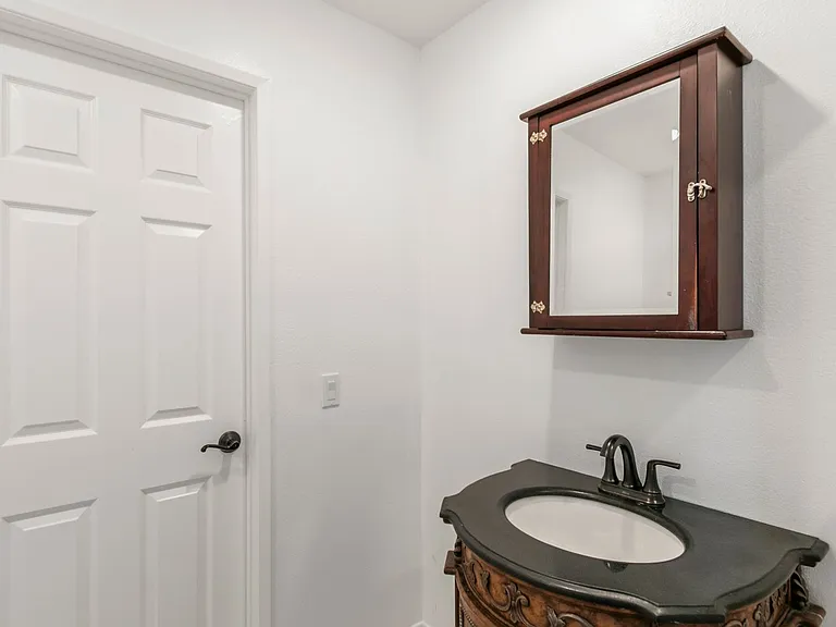 260 Cagney Ln #114 — Photo 21