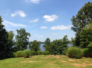 218 Merrymount Rd, Boydton, VA 23917