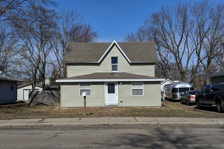 1st image of 314 15th St W