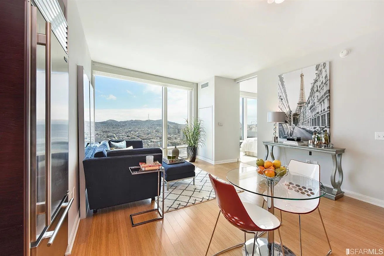 1 bed, 1.0 bath, 605 sqft, $5,200 — Photo 2