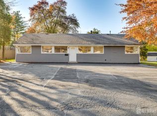 5 Stanworth Rd S, Kendall Park, NJ 08824