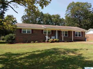 2413 Celestial Dr SW, Hartselle, AL 35640