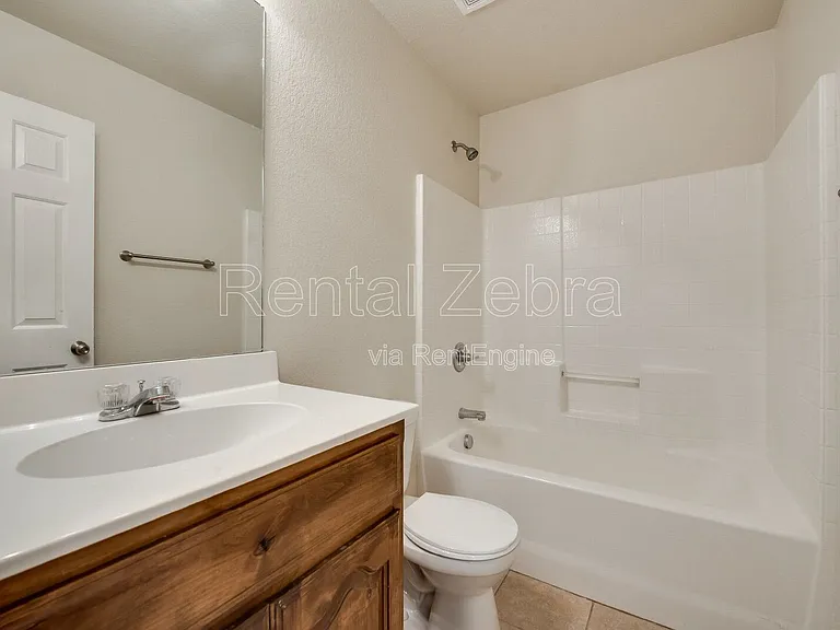 4216 Summersweet Ln — Photo 11