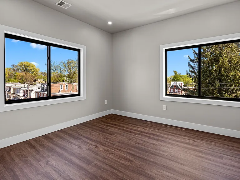 77 E Pastorius St #6 — Photo 7