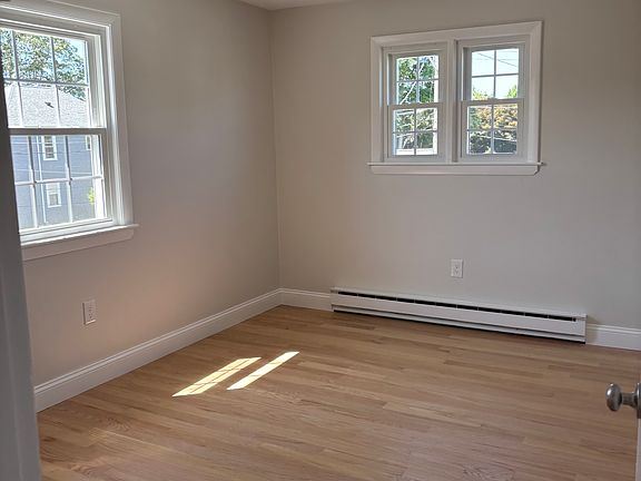 3rd image of 46 Lafayette St APT 2S