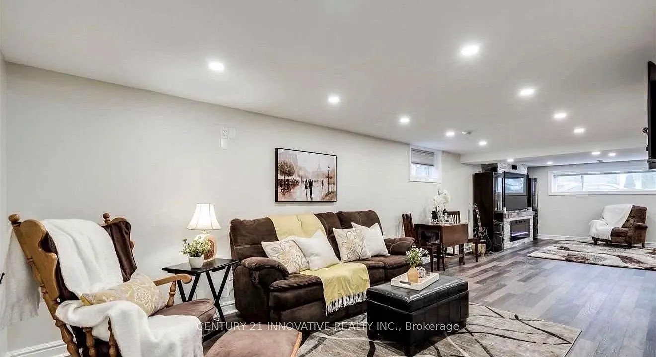2 bed, $2,000 — Photo 2