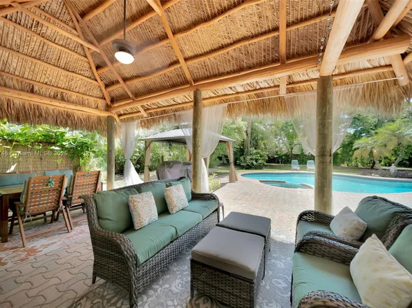 2442 Fillmore St, Hollywood, FL 33020