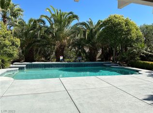 7230 Elkhorn Rd, Las Vegas, NV 89131