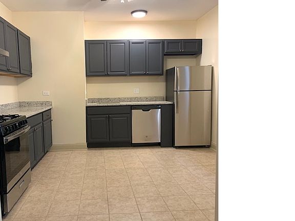 3rd image of 7556 S Eberhart Ave #1