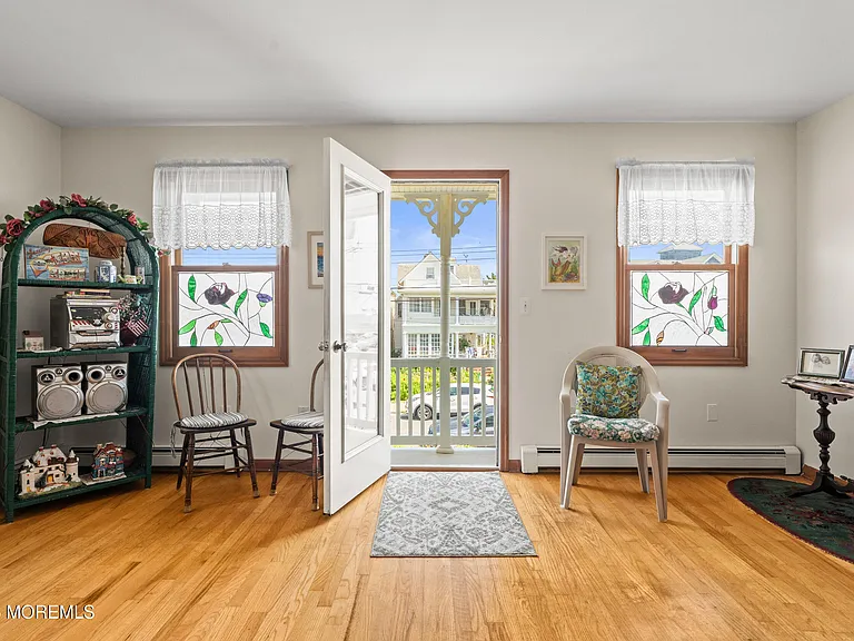 4 Webb Ave #SUMMER WEEKLY -C — Photo 20