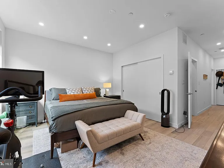 312 Poplar St — Photo 24