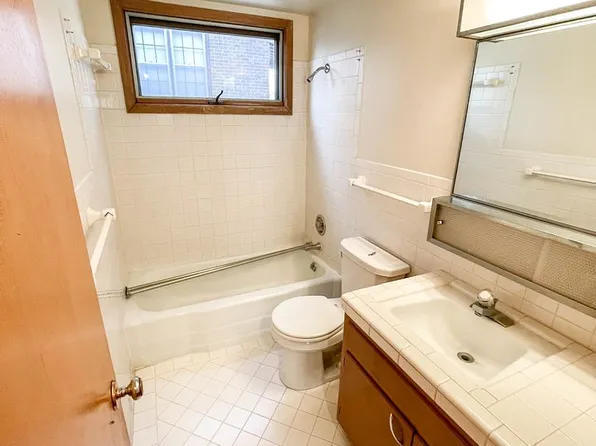 Fountain Villas Apartments, 1900 F St #B12, Lincoln, NE 68510