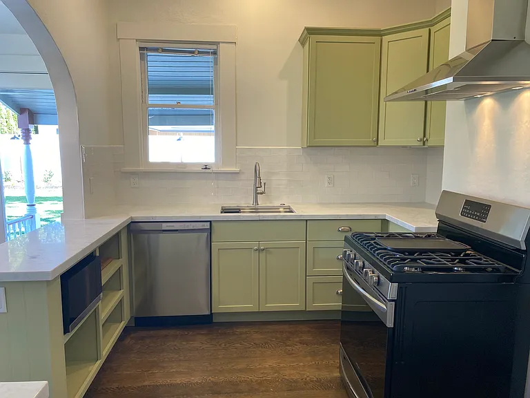 578 Broadway — Photo 7