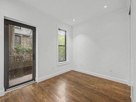 4th image of 362 11th St APT 2