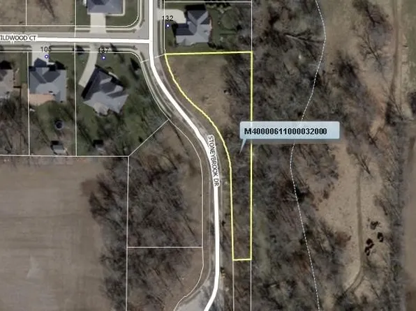 136 Stoneybrook Dr, Eaton, OH 45320