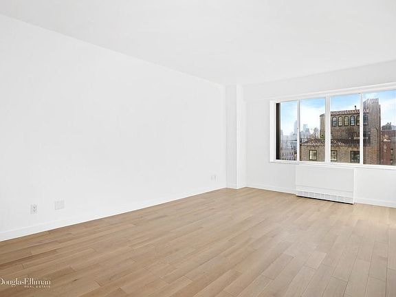 4th image of 900 Park Ave APT 17D
