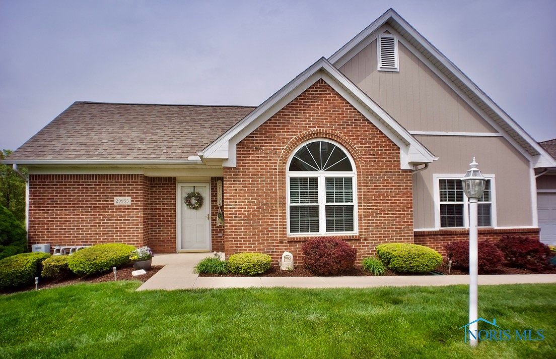 29955 Zachary Ln, Rossford, OH 43460 Zillow