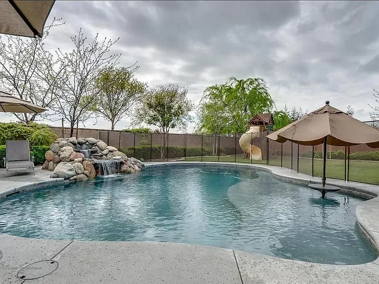 13103 Plumas Wood Ln — Photo 31