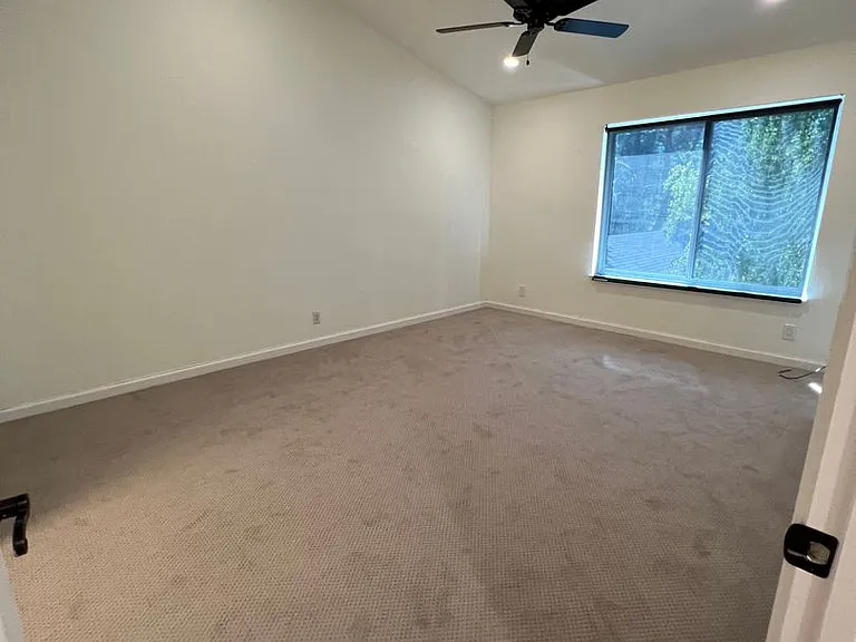 318 Norris Canyon Ter — Photo 4