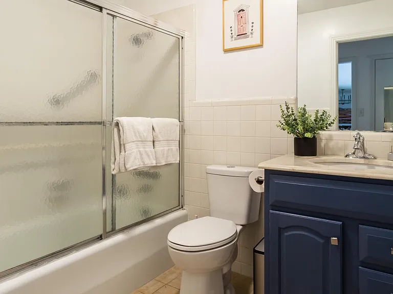 18 Windsong Pl — Photo 23