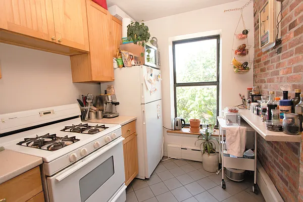 Rented by R New York | media 28