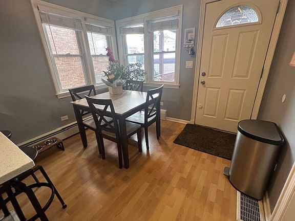 5th image of 4036 N Austin Ave #1