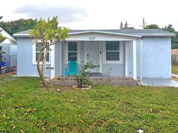 1117 Lehto Ln, Lake Worth, FL 33461