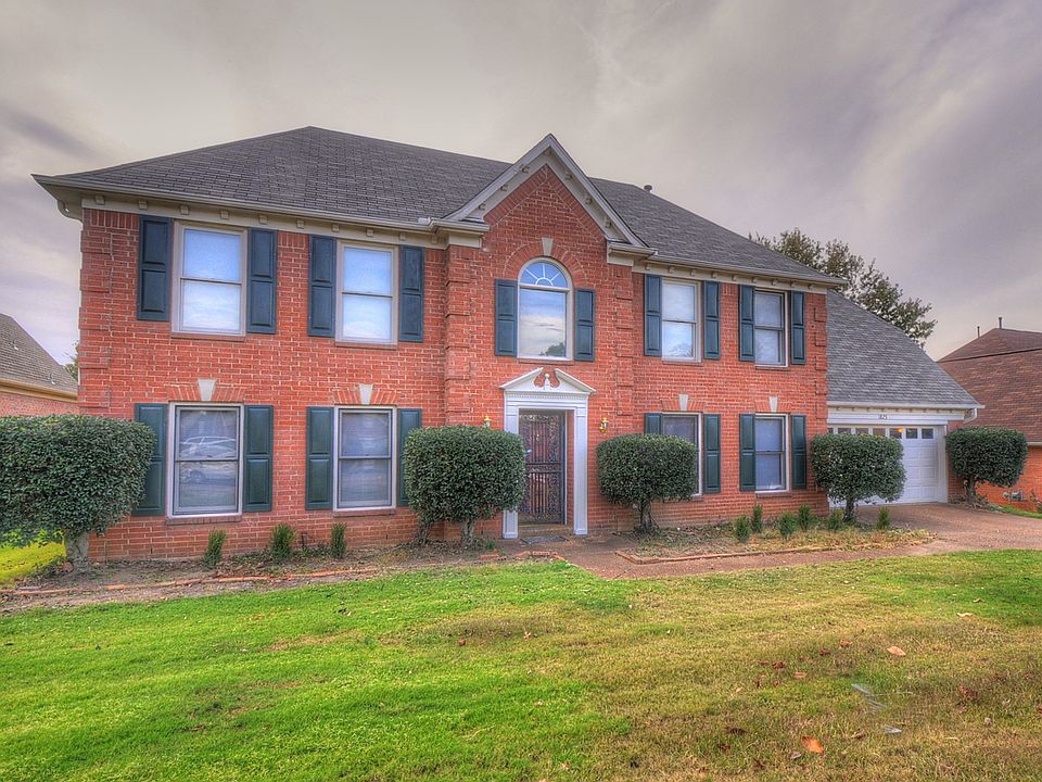 1st image of 1825 Oak Springs Dr