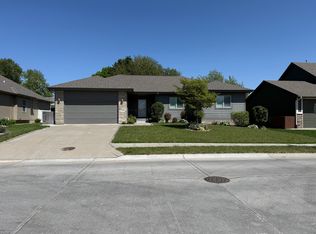 8005 S 154th Ave, Omaha, NE 68138