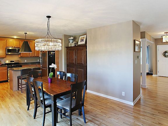5th image of 3514 Chapel Hill Ct