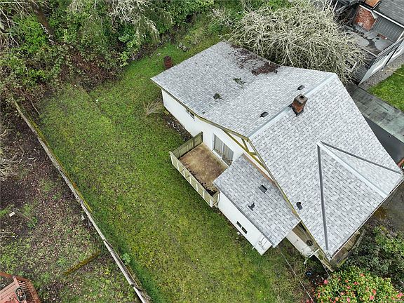 3rd image of 4050 Grange Rd