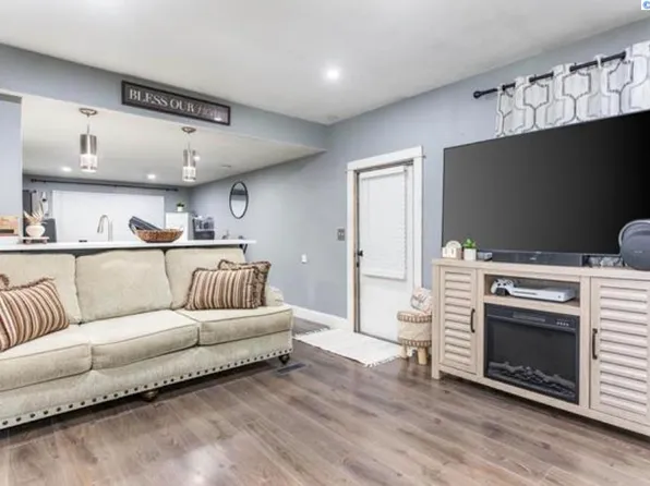 441 N Washington Pl, Kennewick, WA 99336