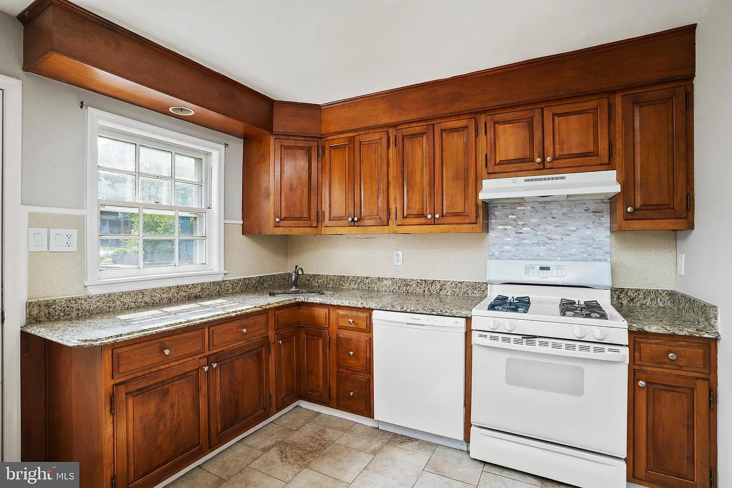 1738 Glen Ridge Road - 1 — Photo 2